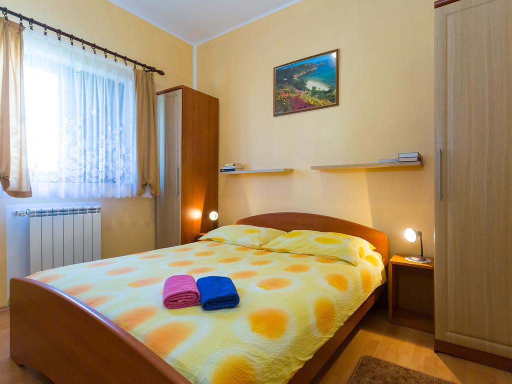 Apartments Davorka Пореч Екстериор снимка