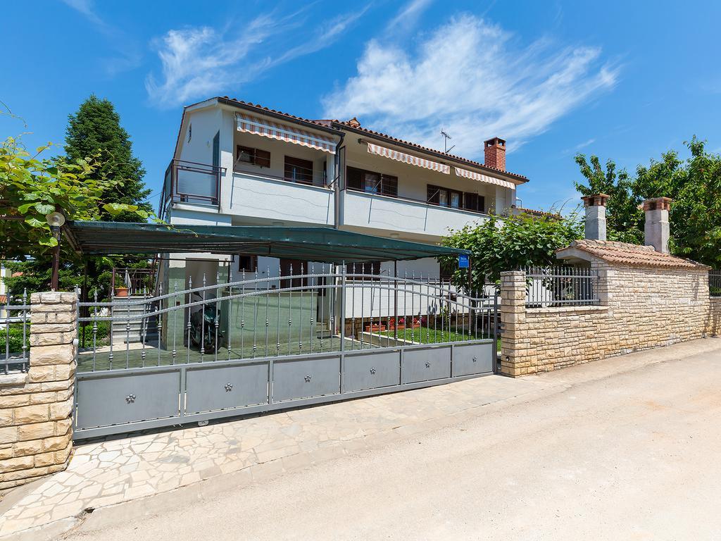 Apartments Davorka Пореч Екстериор снимка