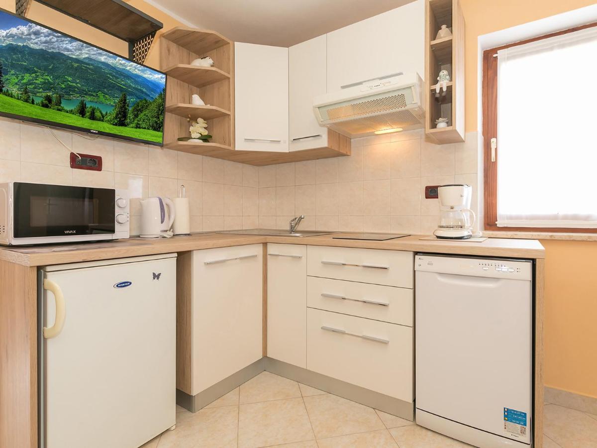 Apartments Davorka Пореч Екстериор снимка